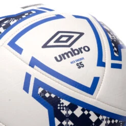 Balón Umbro Neo Swerve -Puma Ventas balon umbro neo swerve blanco 2