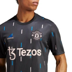 Camiseta Adidas Manchester United FC Pre-Match 2022-2023 -Puma Ventas camiseta adidas manchester united fc pre match 2022 2023 black night grey glory blue icey pink 3