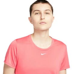 Camiseta Nike Dri-Fit One Mujer 9 Camiseta Nike Dri-Fit One Mujer -Puma Ventas camiseta nike dri fit one mujer sea coral white 3
