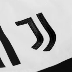 Pantalón Corto Adidas Juventus FC Primera Equipación 2022-2023 Niño -Puma Ventas pantalon corto adidas juventus fc primera equipacion 2022 2023 nino white black 2