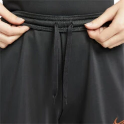 Pantalón Corto Nike Dri-Fit Academy Mujer -Puma Ventas pantalon corto nike dri fit academy mujer dark smoke grey dark russet off noir 2
