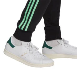 Pantalón Largo Adidas Real Madrid CF Fanswear 2022-2023 -Puma Ventas pantalon largo adidas real madrid cf fanswear 2022 2023 black 4