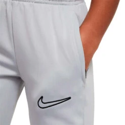 Pantalón Largo Nike Dri-Fit Academy 23 Niño 10 Pantalón Largo Nike Dri-Fit Academy 23 Niño -Puma Ventas pantalon largo nike dri fit academy 23 nino silver black 3