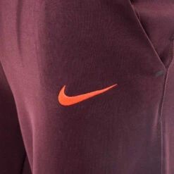 Pantalón Largo Nike Liverpool FC Fanswear 2022-2023 Mujer 10 Pantalón Largo Nike Liverpool FC Fanswear 2022-2023 Mujer -Puma Ventas pantalon largo nike liverpool fc fanswear 2022 2023 mujer granate 3