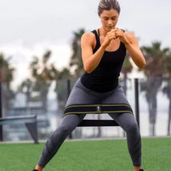 SKLZ Banda Pro Knit Hip Band Light -Puma Ventas sklz banda pro knit hip band light black yellow 2